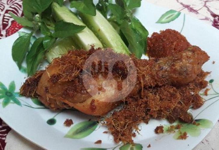 Rahasia Rasa Ayam Goreng Laos yang Menggugah Selera di Cilacap